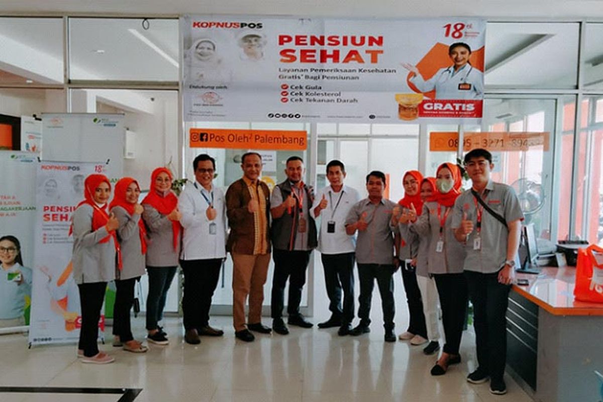 Kolaborasi Team Kopnus dan Pos Indonesia dalam menyukseskan program Pensiun Sehat cabang Palembang. 