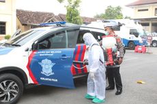 Polisi Semprot Disinfektan Mobil Patroli hingga Ruangan Tunggu SIM