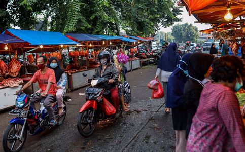 Jakarta Governor to Further Regulate Traditional Markets 