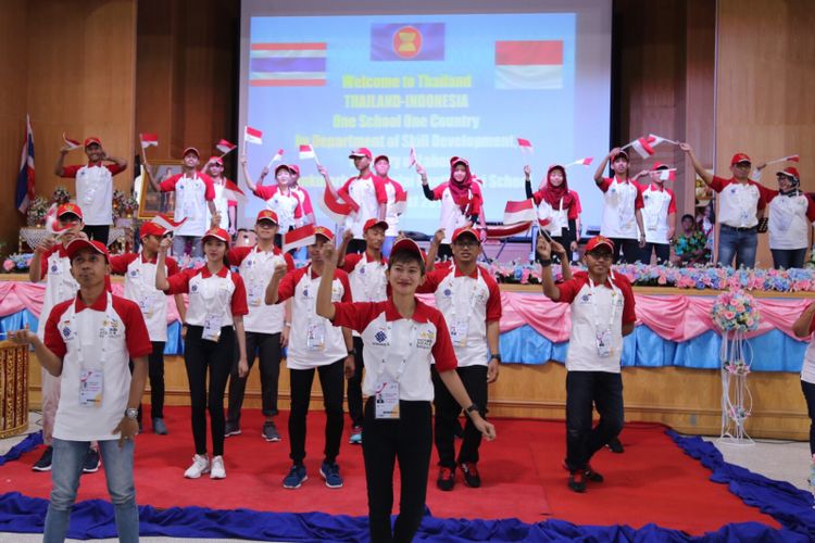 Delegasi Republik Indonesia mengikuti program One School One Country (OSOC) yang merupakan bagian dari ASEAN Skill Competition (ASC) Bangkok 2018.