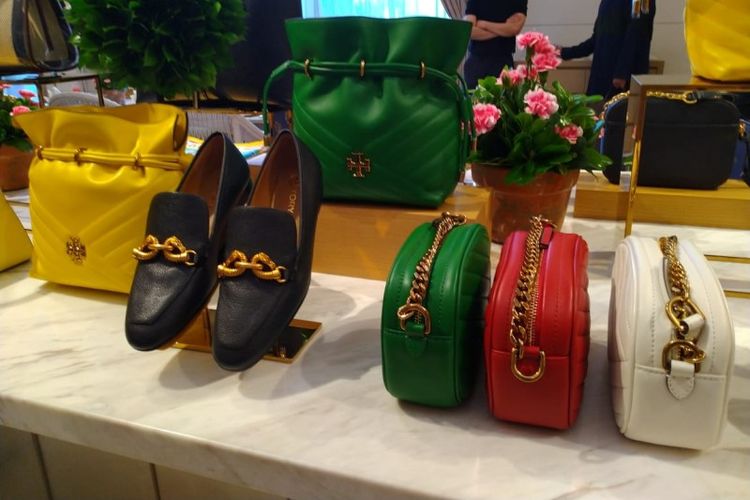 Koleksi Spring/Summer 2020 by Tory Burch di Peacock Lounge Fairmont Jakarta. 