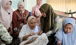 Begini Cara Ketua TP PKK Batang Dorong Batik Rifa'iyah “Go International”