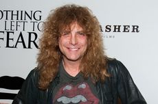 Tikam Perut Sendiri, Eks Drummer Guns N' Roses Steven Adler Dilarikan ke RS