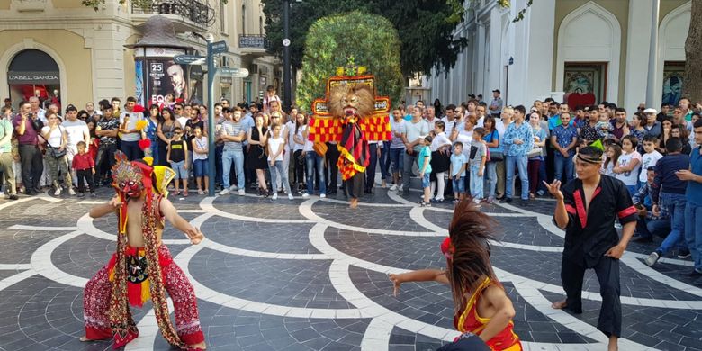 Perkenalkan budaya Indonesia melalui Indonesia Cultural Festival 2018 di Azerbaijan. 