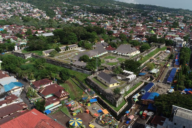 Foto udara Benteng Oranje di Kota Ternate.