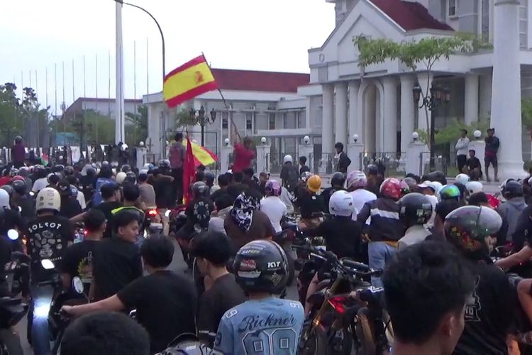 Momen Unik Final Piala Dunia di Palopo, Warga Panjat Pohon hingga Konvoi Rayakan Spanyol Juara