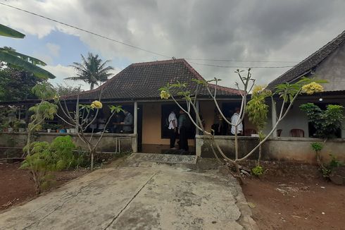 Densus 88 Geledah Rumah Penjual Pakaian di Gunungkidul