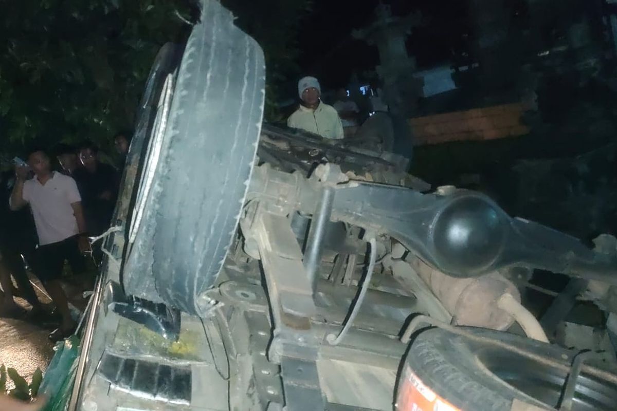Kecelakaan yang menewaskan sopir pikap di Jalan Raya Singaraja - Gilimanuk Desa Musi, Kecamatan Gerokgak, Kabupaten Buleleng, Provinsi Bali, Rabu (4/6/2025) malam.