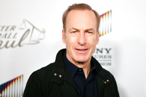 Bob Odenkirk Dilarikan ke RS Usai Kecelakaan Saat Syuting Better Call Saul