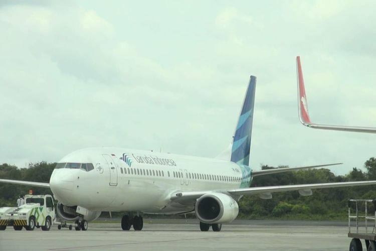 Suasana saat pesawat menunggu jadwal keberangkatan di Bandara Sultan Syarif Kasim II Pekanbaru, beberapa waktu lalu.