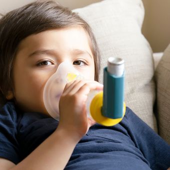 Ilustrasi asma pada anak