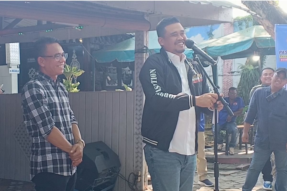 Calon gubernur Sumut nomor urut 1 saat berkampanye menemui relawannya di Kecamatan Percut Sei Tuan, Kabupaten Deli Serdang, Rabu (25/9/2024)