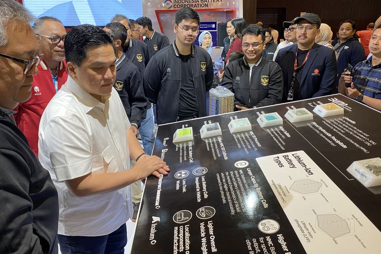 Hadir di IIMS 2024, Erick Thohir Evaluasi Langsung Data Penjualan Kendaraan Listrik