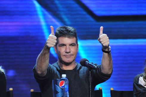 Jatuh dari Sepeda, Simon Cowell Harus Jalani Operasi Selama 6 Jam