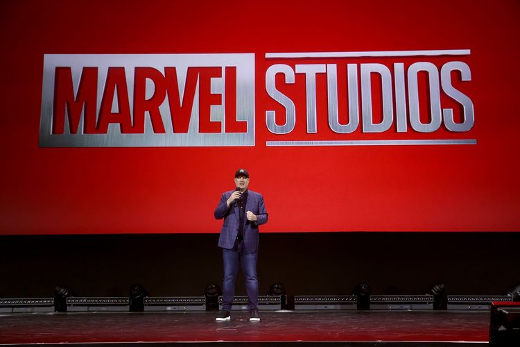 Presiden Marvel Studios Kevin Feige berbicara tentang proyek-proyek Marvel Studios yang akan datang di panggung D23 Expo 2022 di Anaheim Convention Center, Anaheim, California, Sabtu (10/9/2022). 