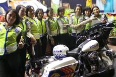 Belasan Polwan Tunggangi Harley Davidson Kawal Malam Takbir Jakarta