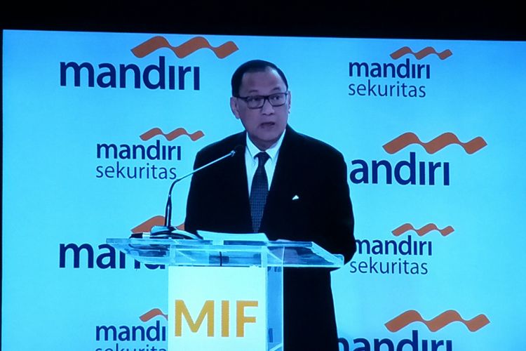 Gubernur Bank Indonesia (BI) Agus Martowardojo saat menjadi pembicara di acara Mandiri Investment Forum di Hotel Fairmount, Jakarta, Rabu (7/2/2018).