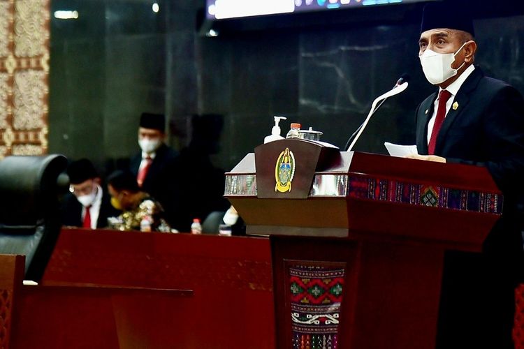 Gubernur Sumut Edy Rahmayadi mengikuti rapat paripurna penyerahan LHP BPK Perwakilan Provinsi Sumut, Jumat (27/5/2022)