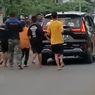 Sosok Gus A, Pengendara Xpander yang Sebar Uang di Jalanan Jombang sejak Desember 2022