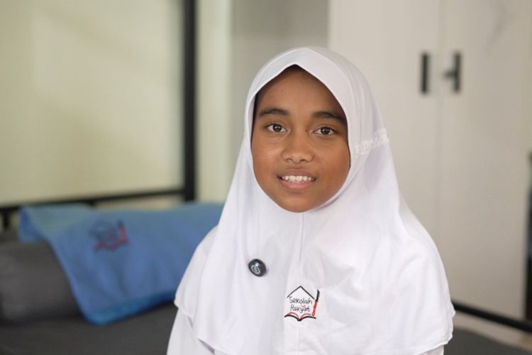 Kisah Raisa, Ortu Cerai dan Tak Bisa Biayai Sekolah, Kini Jadi Murid Sekolah Rakyat