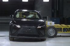 Lexus RZ Raih Bintang Lima Tes Tabrak Euro NCAP