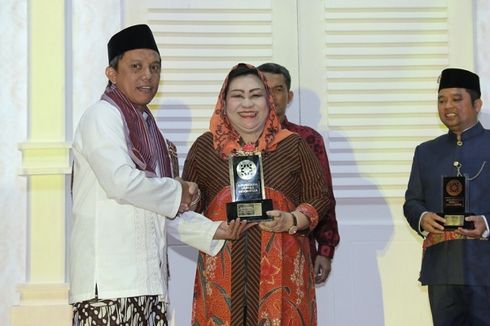 Wali Kota Semarang Sabet Penghargaan di Bidang Kehumasan