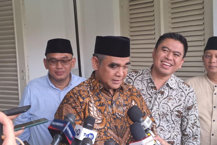 Sekjen Gerindra sekaligus Wakil Ketua TKN Prabowo-Gibran, Ahmad Muzani saat ditemui di Kwitang, Jakpus, Jumat (16/2/2024). 