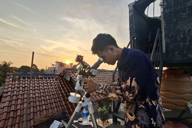 Rumah Falak Pondok Labu Jaksel Pantau Hilal Awal Zulhijah dengan Teleskop Robotik