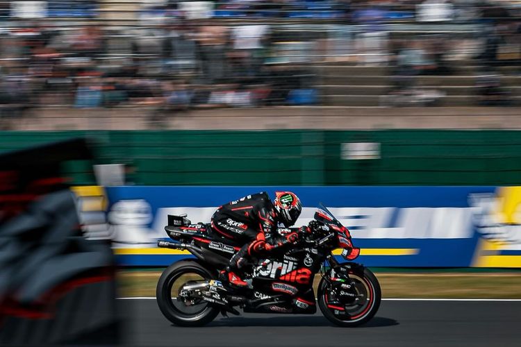 Marco Bezzecchi saat berlaga pada MotoGP Perancis 2025