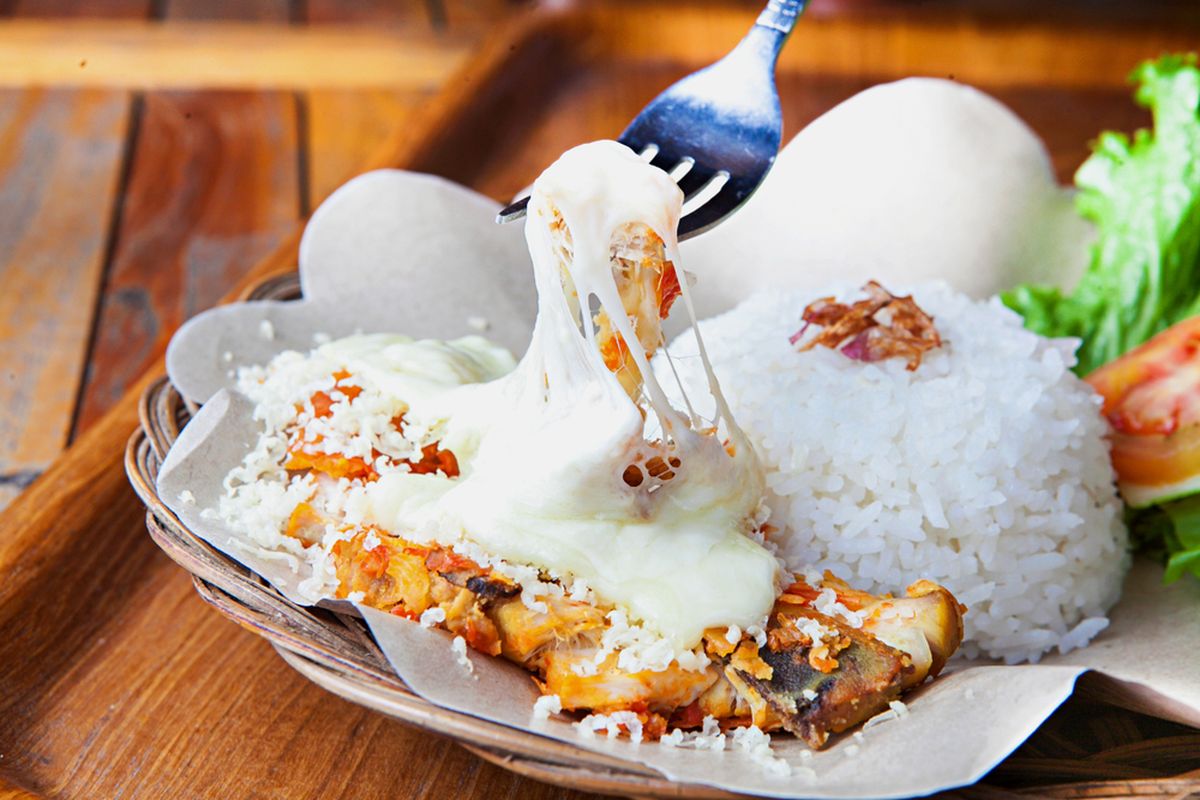 Ilustrasi ayam geprek mozarella