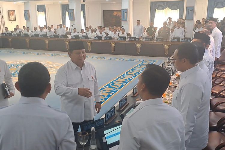 Hasan Nasbi Masih Ikut Sidang Kabinet meski Sudah Kirim Surat 