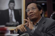 LSI: Capres Alternatif, Mahfud dan Dahlan