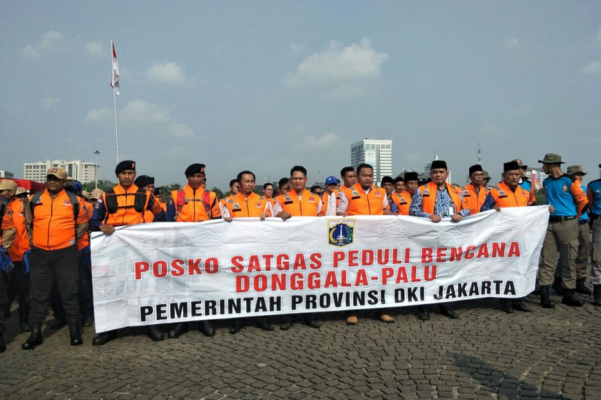 Pemprov DKI mengirim 83 orang ke Sulawesi Tengah untuk membantu penanganan pascagempa dan tsunami di kawasan itu. Mereka diberangkatkan Senin (1/10/2018) ini. Tim itu akan berada di Palu dan Donggala selama 10 hari. 