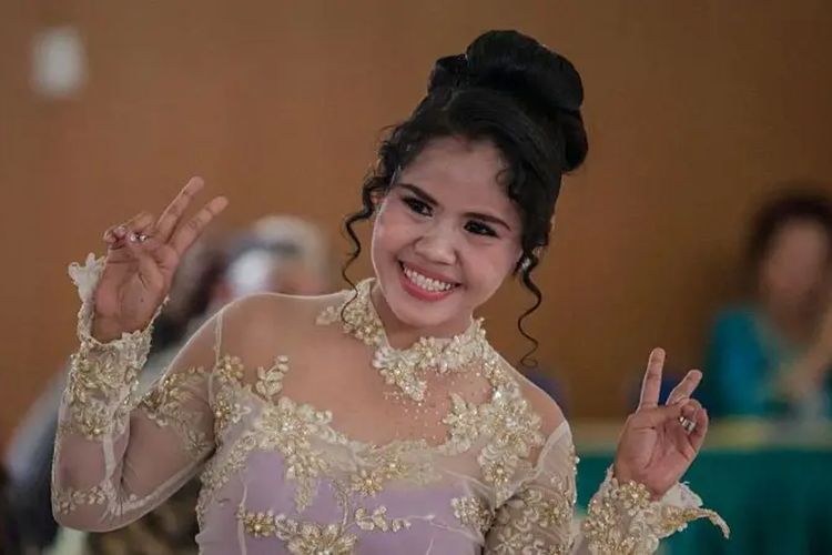 Mary Jane Fiesta Veloso mengikuti acara peringatan Hari Kartini di Lapas Wirogunan di Yogyakarta, pada 23 April 2016.