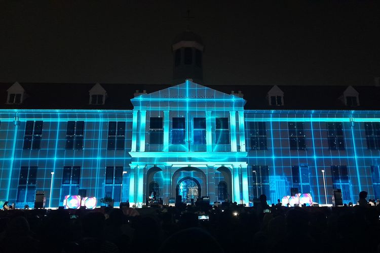 Video mapping masuk menjadi rangkaian acara dalam Jakarta Light Festival yang berlangsung selama dua hari pada 22-23 Juni 2024 di Museum Fatahillah.