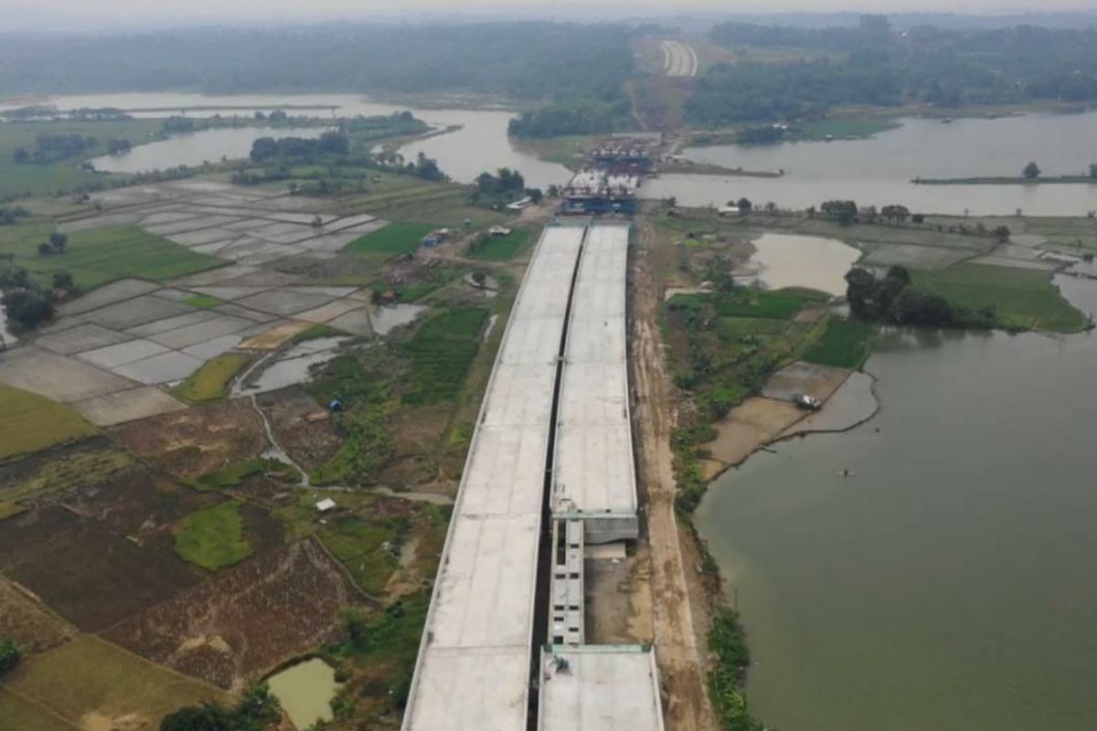 Pembangunan Tol Jakarta-Cikampek II Selatan 