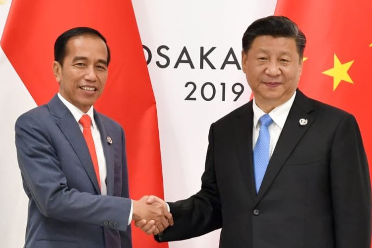 Indonesian President Joko Widodo and Chinese President Xi Jinping during a bilateral meeting at the 2019 G20 summit in Osaka, Japan on Friday, (29/6/2019)