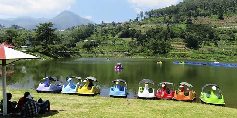 Telaga Wahyu, alternatif tempat wisata di timur Gunung Lawu selain Sarangan.