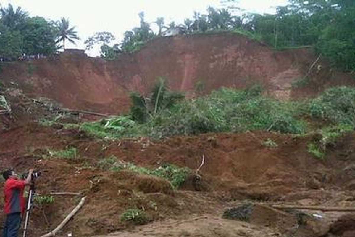 Ilustrasi: Tebing longsor.