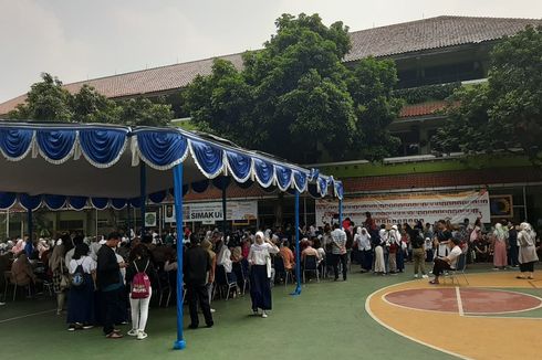 PPDB Jalur Zonasi SMA Jakarta Diwarnai Keluhan soal Waktu Pelayanan