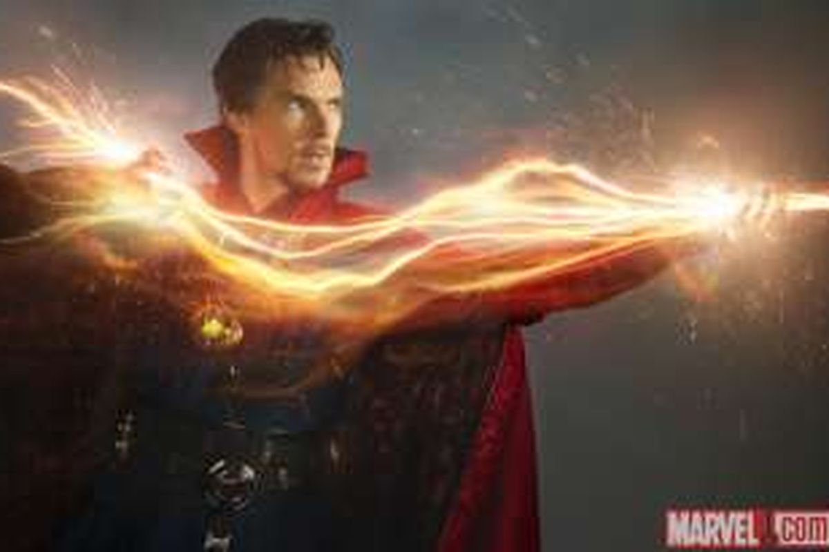 Benedict Cumberbatch beraksi dalam film Doctor Strange (2016)