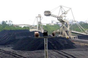 Setelah Rapat Maraton, Indonesia Akhirnya Cabut Larangan Ekspor Batu Bara