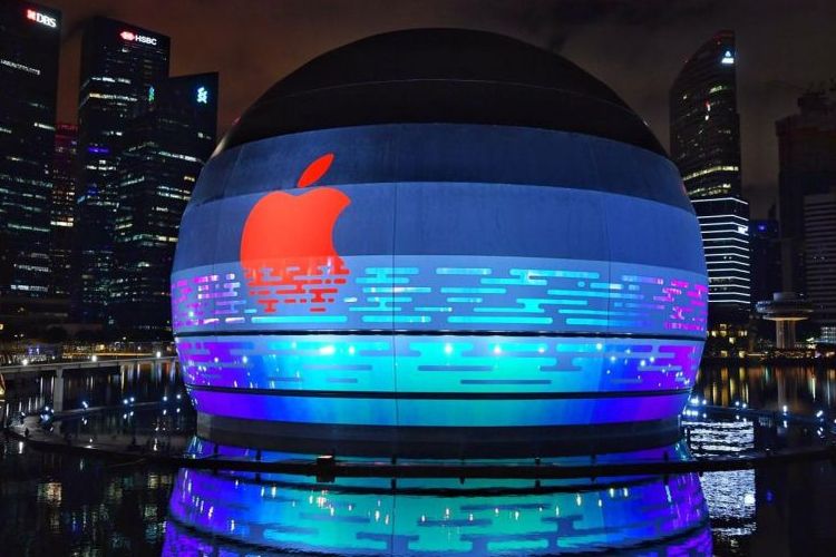 Apple Marina Bay Sands, toko Apple pertama yang berdiri di atas air, akan segera dibuka untuk para pelanggan Apple di jantung Singapura.