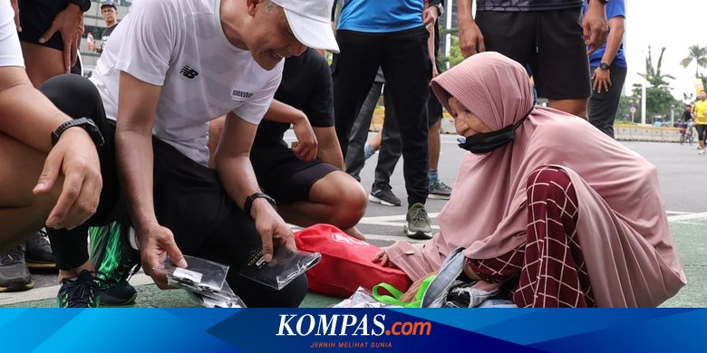 Ganjar Borong Koas Kaki dari Pedagang Asal Solo saat Lari Pagi di Senayan