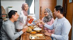 Makan dan Minum Saat Imsak Apakah Membatalkan Puasa? Ini Kata MUI