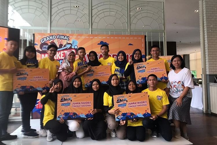 Para pemenang Hilo Marketing 2019 di tingkat SMA/SMK.