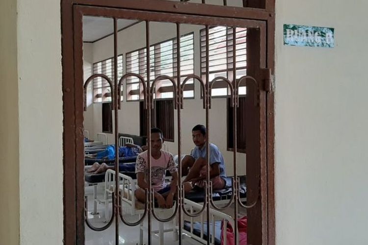 Bangsal isolasi Meranti di RSKD Dadi, Makassar, Sulawesi Selatan adalah bangsal khusus yang diperuntukkan bagi pasien penyandang disabilitas mental yang dinyatakan sebagai pasien tanpa gejala virus coron