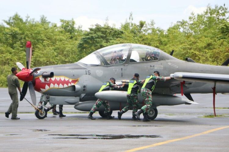 ILUSTRASI: Pesawat tempur milik TNI Angkatan Udara (AU) jatuh di daerah Keduwung, Pasuruan, Jawa Timur, Kamis (16/11/2023).