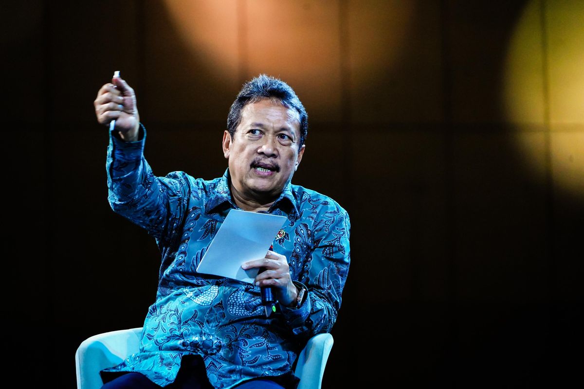 Menteri Kelautan dan Perikanan Sakti Wahyu Trenggono ketika memaparkan aturan pengelolaan hasil sedimentasi di laut di Jakarta, beberapa waktu lalu. Saat ini, Kementerian KP mulai mengumumkan lokasi hasil sedimentasi di laut yang tersebar di tujuh lokasi Indonesia, yang dapat dimanfaatkan oleh pelaku usaha sesuai ketentuan yang berlaku.