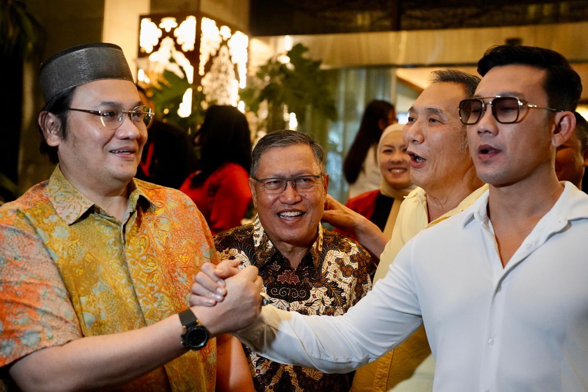 Denny Sumargo (Densu) berdamai dengan Farhat Abbas pada Rabu (4/12/2024) malam.